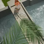 Salt Hill Premium Appart hôtel