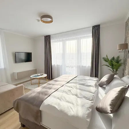 Salt Hill Premium Aparthotel