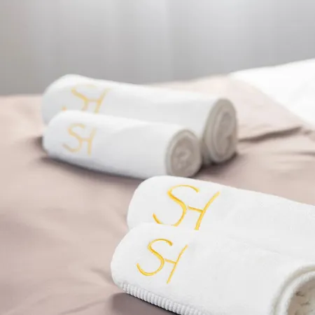 Lägenhetshotell Salt Hill Premium