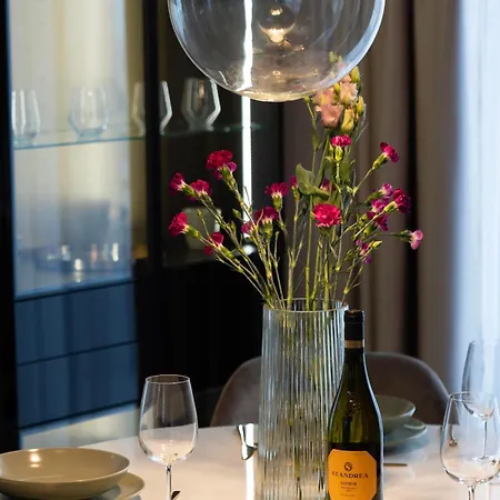 Salt Hill Premium Aparthotel