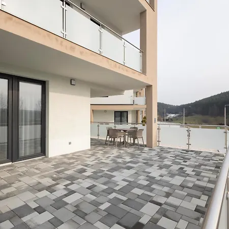 Salt Hill Premium Lägenhetshotell