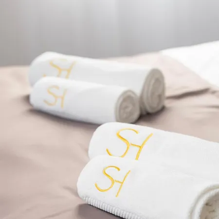Salt Hill Premium Aparthotel 4*