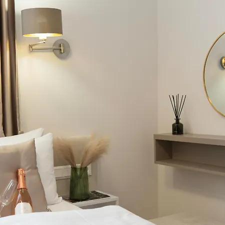 Salt Hill Premium 4* إيغيرسولوك